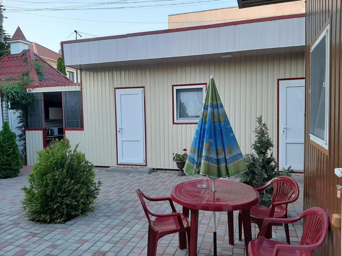 Mini Hotel Уютный Дворик Odessa Zewnętrze zdjęcie